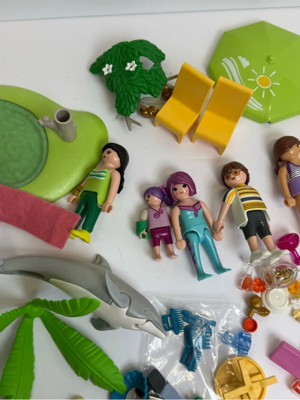 Playmobil City Life Parts Beach House Doll House 5636 Box Lot INCOMPLETE READ